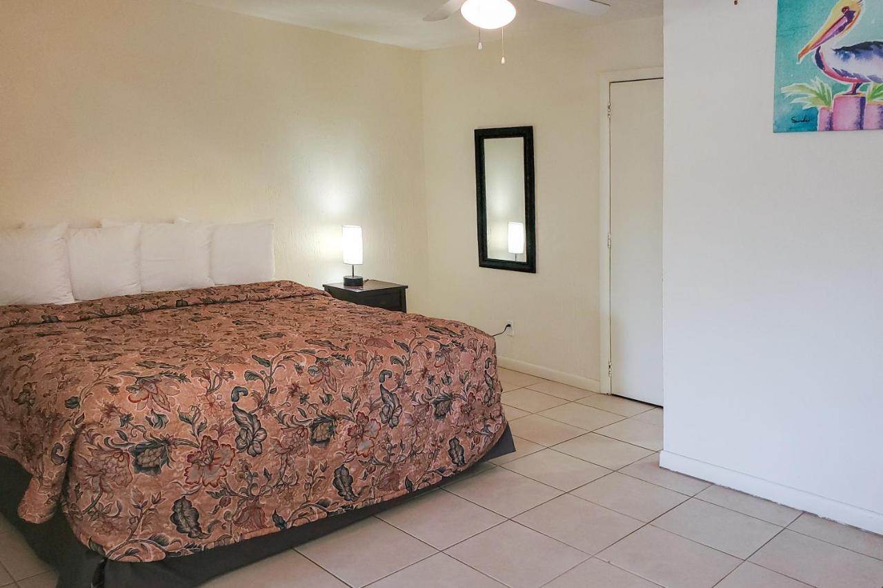 Captain'S Table Hotel By Everglades Adventures Zimmer foto